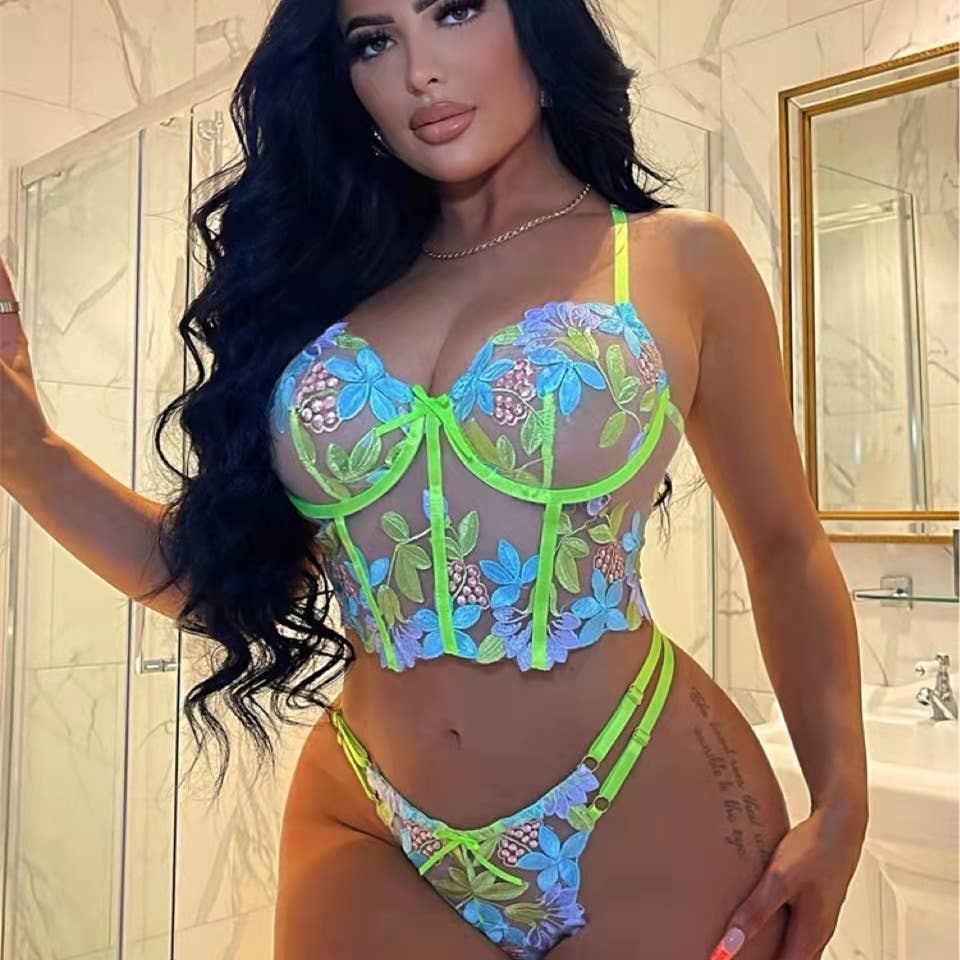 Bright Floral Embroidery 2 Piece Set