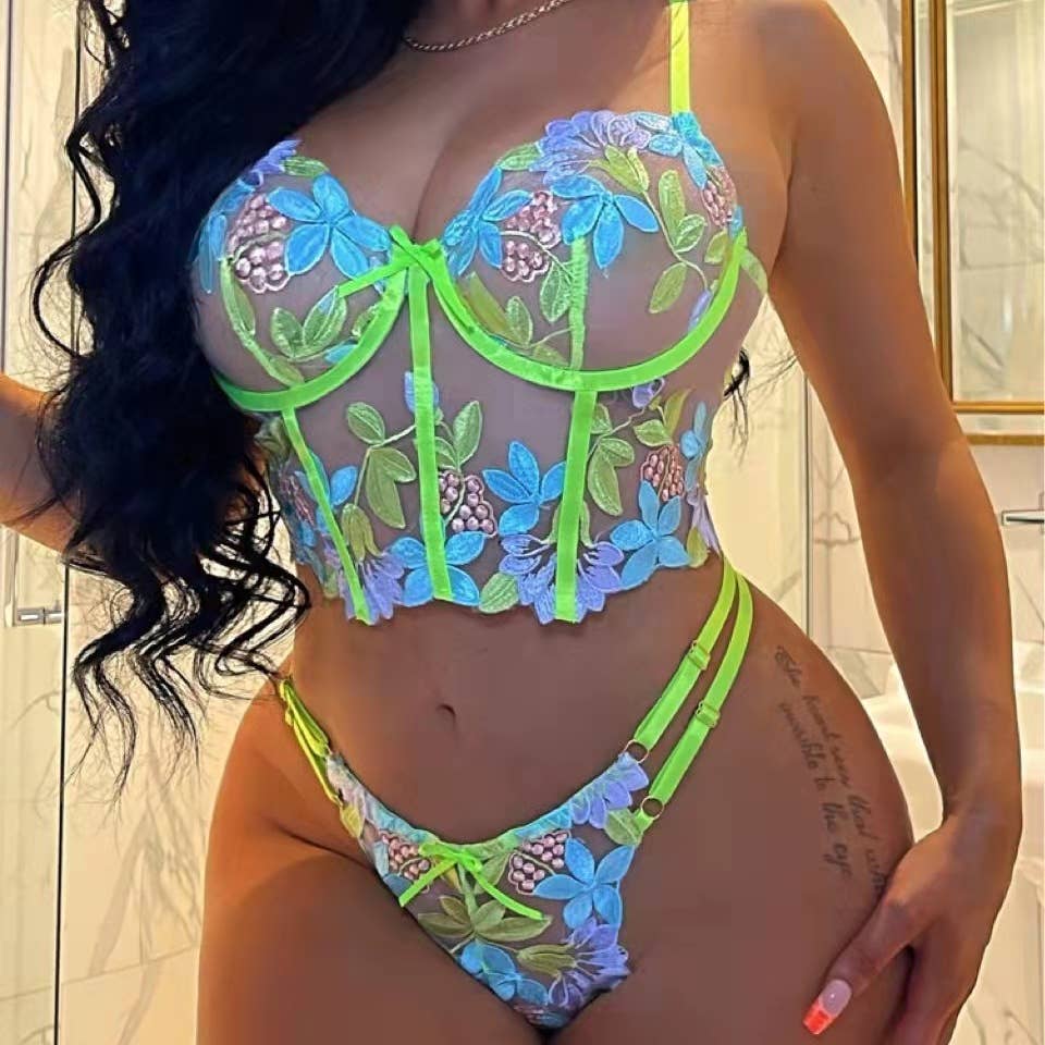 Bright Floral Embroidery 2 Piece Set