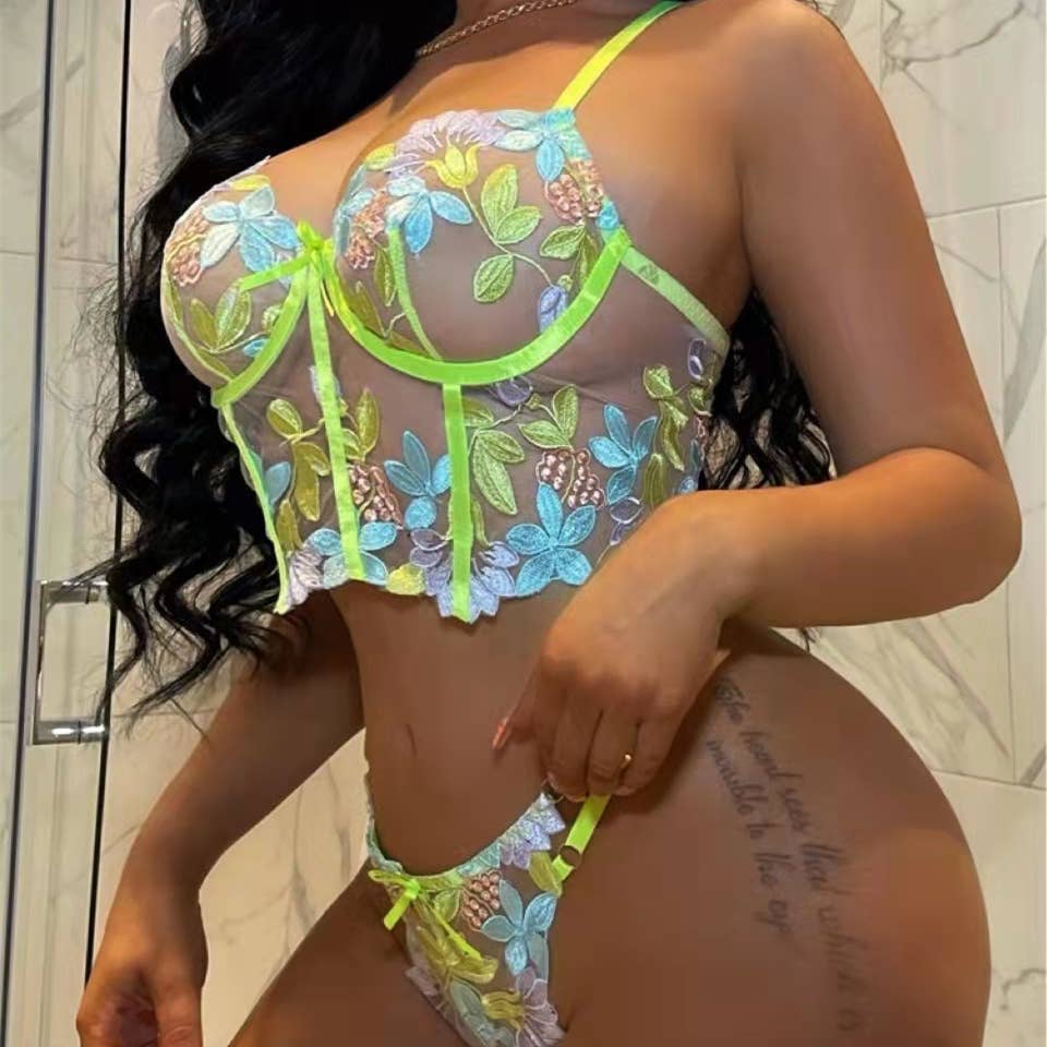 Bright Floral Embroidery 2 Piece Set